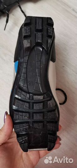 Лыжные ботинки