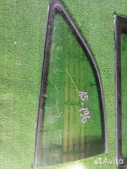 Стекло собачника пара Audi A5 cala 2009