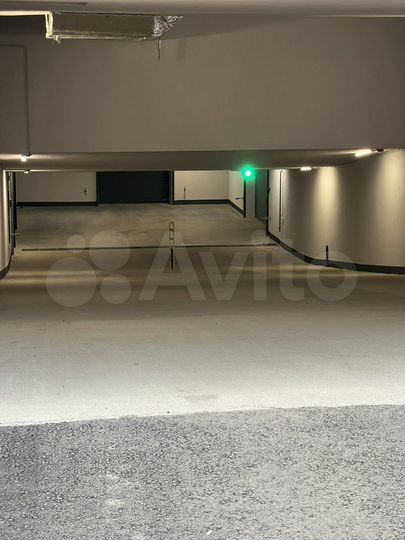 Машиноместо, 13 м²