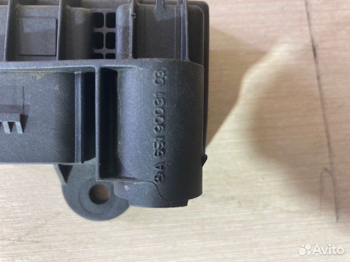 Реле свечей накала Mercedes Sprinter W906 OM651