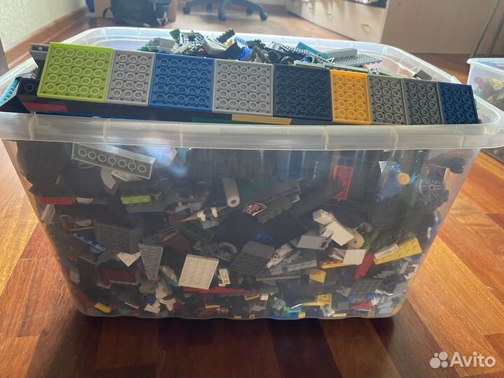 Lego контейнер