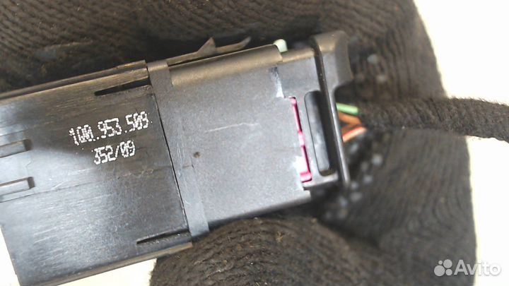 Кнопка аварийки Volkswagen Scirocco 2008, 2010