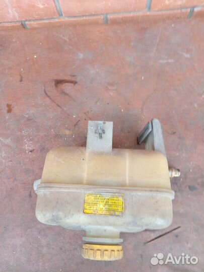 Бочок расширительный на даево леганза 2.0л