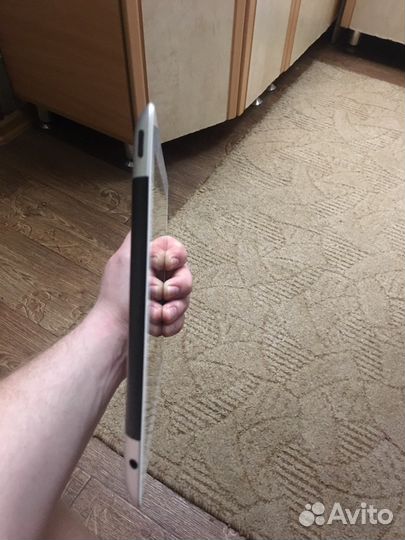 Продам iPad 4