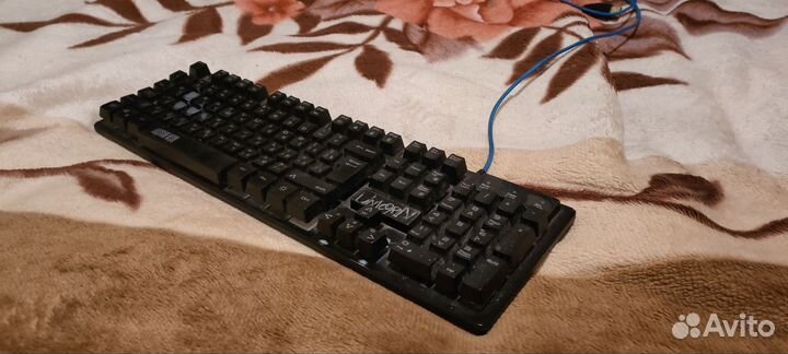 Игровая клавиатура Qumo Dragon War