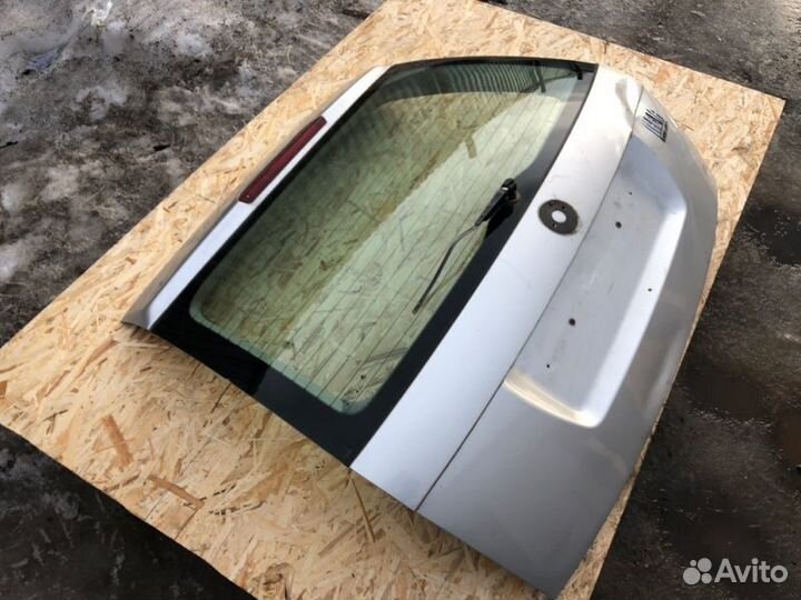 Дверь багажника со стеклом Skoda Fabia