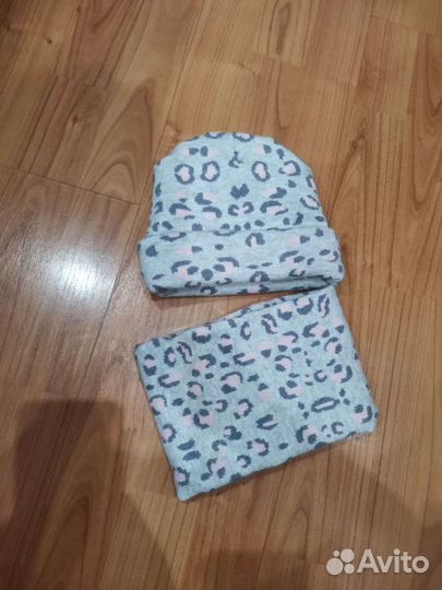 Комплект шапка со снудом