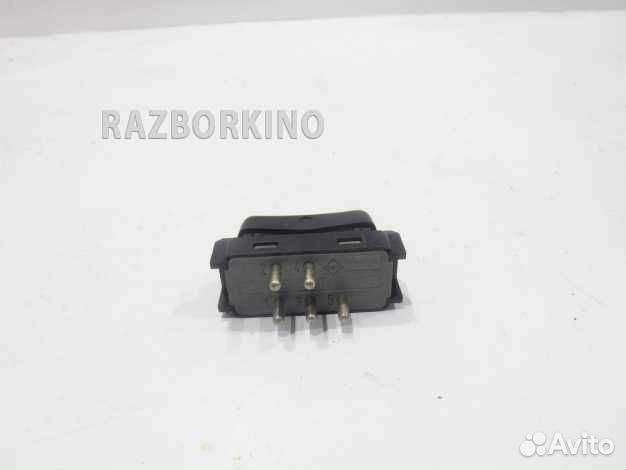 Кнопка обогрева заднего стекла