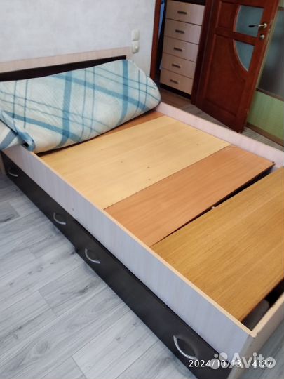 Кровать 120 на 200 бу