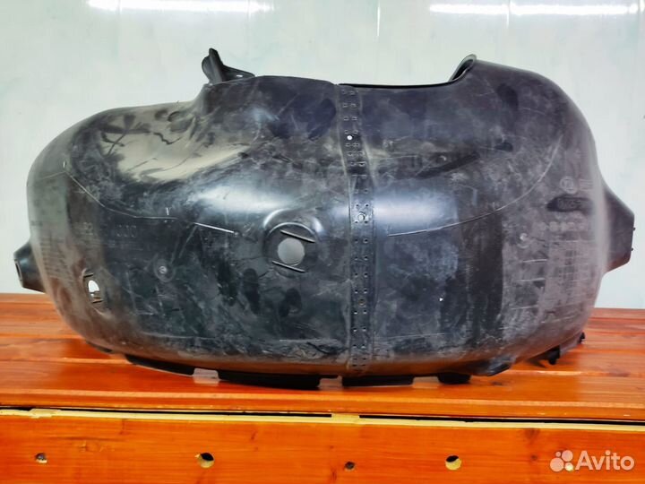 Подкрылок задний левый KIA Sportage 3 2010-2015