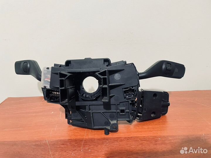 Подрулевой переключатель в сборе Ford Focus 2