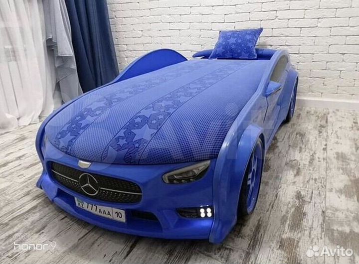 Кровать машина