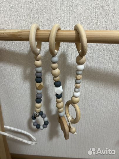 Стойка монтессори с подвесами