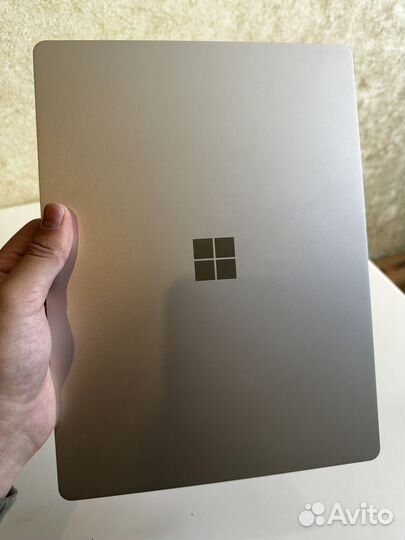 Microsoft laptop go i5 4/256gb сенсорный