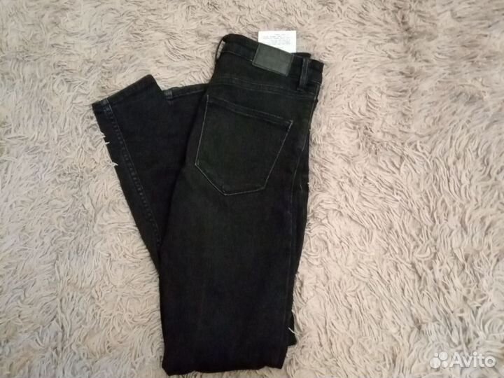 Джинсы женские