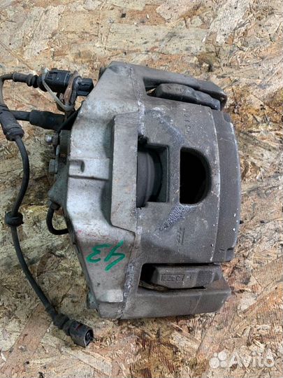 Суппорт передний правый Audi А6 С6 2004-2008