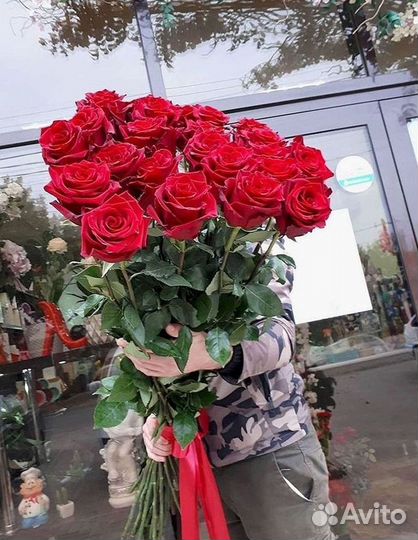 Розы Эквадор Метровые 100 см доставка Москва