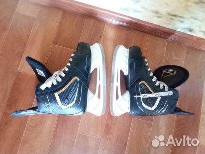 Коньки хоккейные