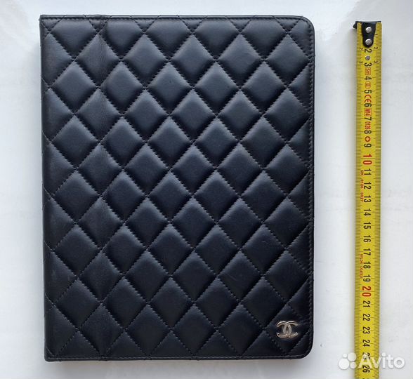 Обложка Chanel для iPad 1,2,3