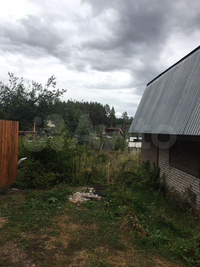 Дом 20 м² на участке 10 сот.