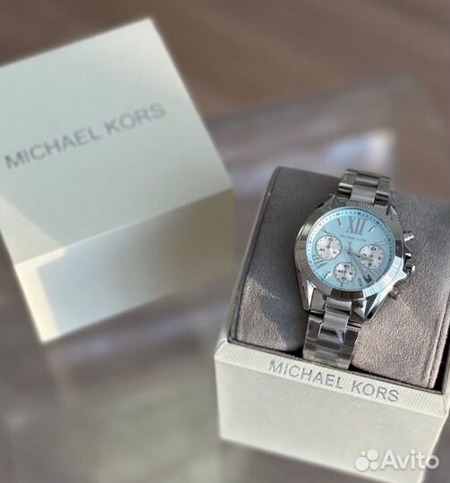 Часы наручные женские