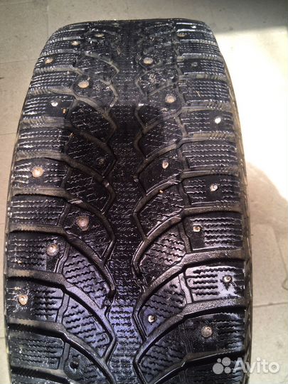 Bridgestone Blizzak Spike-01 205/65 R16 95