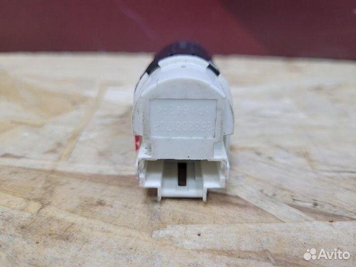 Датчик педали тормоза LADA X-Ray