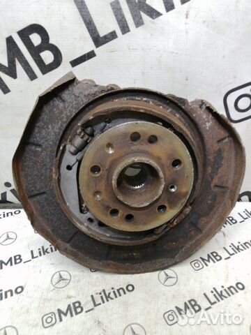 Кулак задний правый Mercedes Ml W164