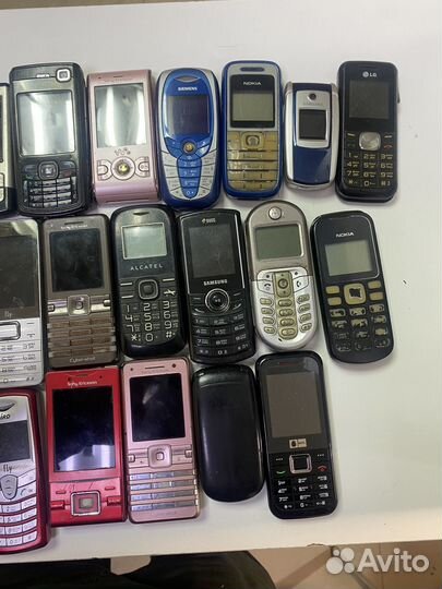 Мобильные телефоны лот на запчасти