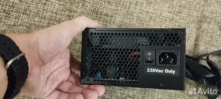 Cougar XTC 750 80 Plus