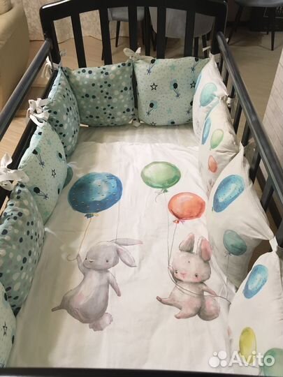 Кроватка-маятник венге, с набором подушечек