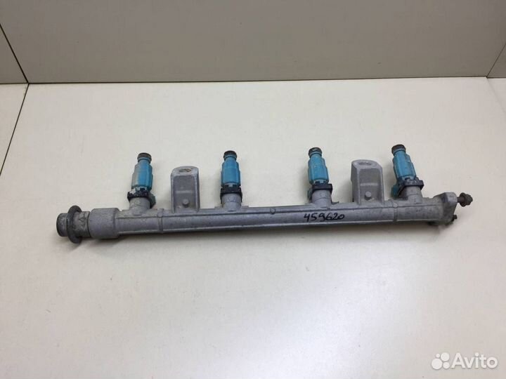 Рейка топливная рампа Hyundai Sonata 4 EF,Tagaz 20