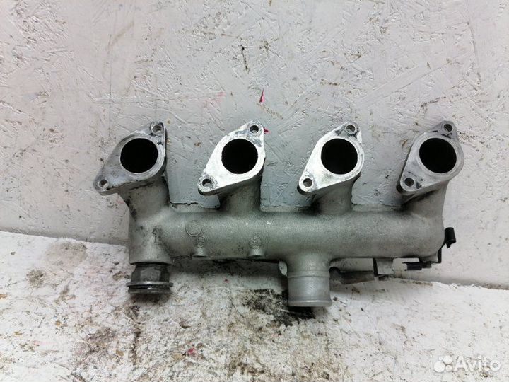 Коллектор впускной Hyundai Galloper D4BH (4D56