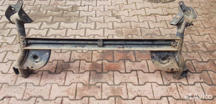 Задняя балка renault Logan