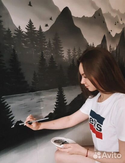 Роспись стен, одежды и картины на заказ