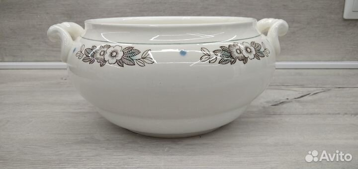 Фаянсовая супница СССР
