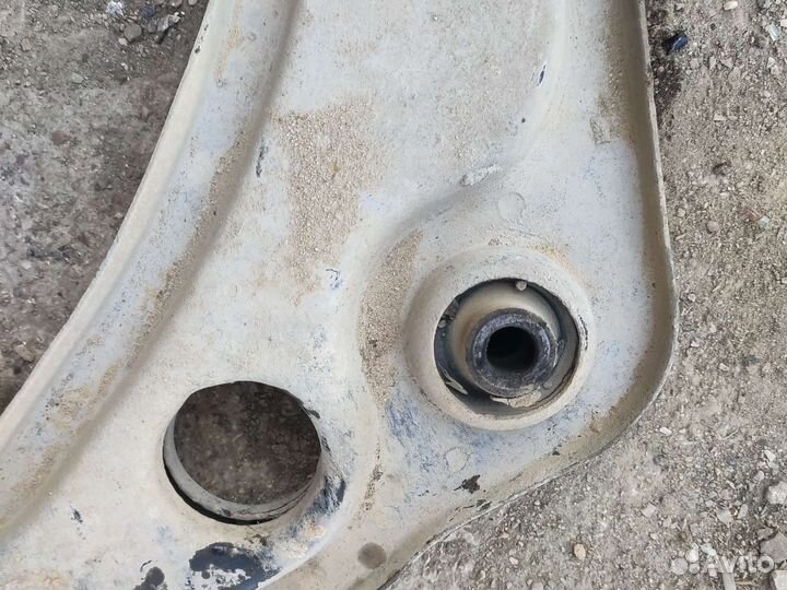 Передние рычаги Форд эскорт 5