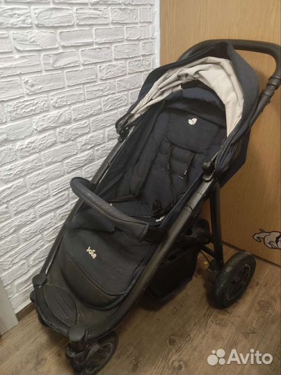 Коляска Joie
