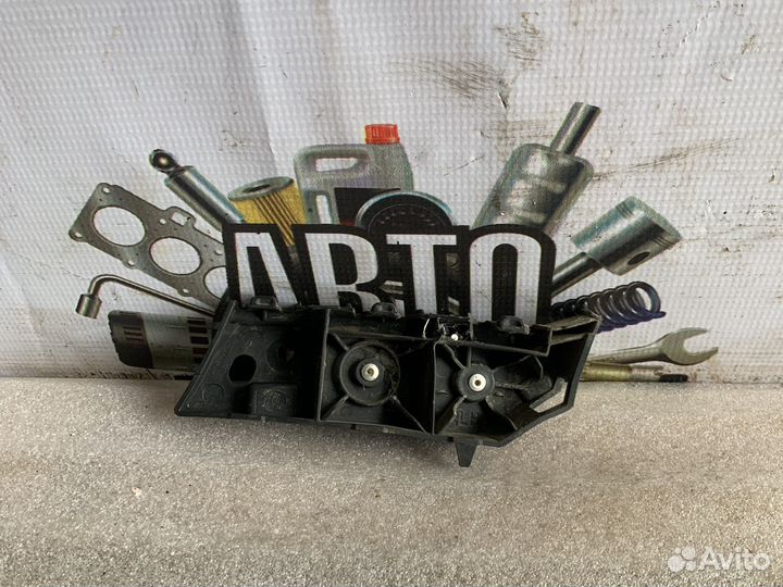 Chevrolet cobalt кронштейн переднего бампера L