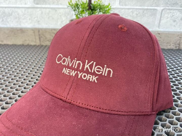 Кепка Calvin Klein женская