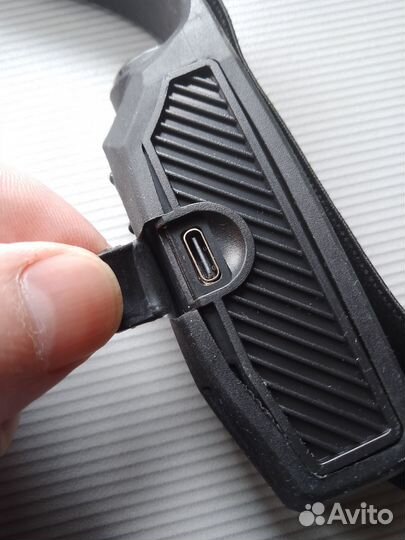 Налобный фонарь с датчиком движения