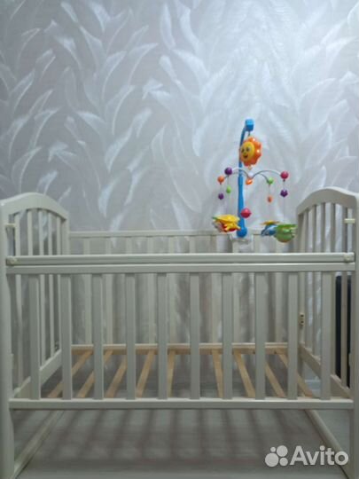 Детская кроватка