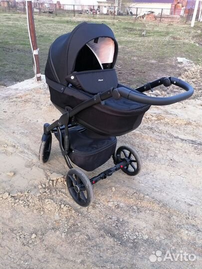 Коляска 2 в 1 pituso