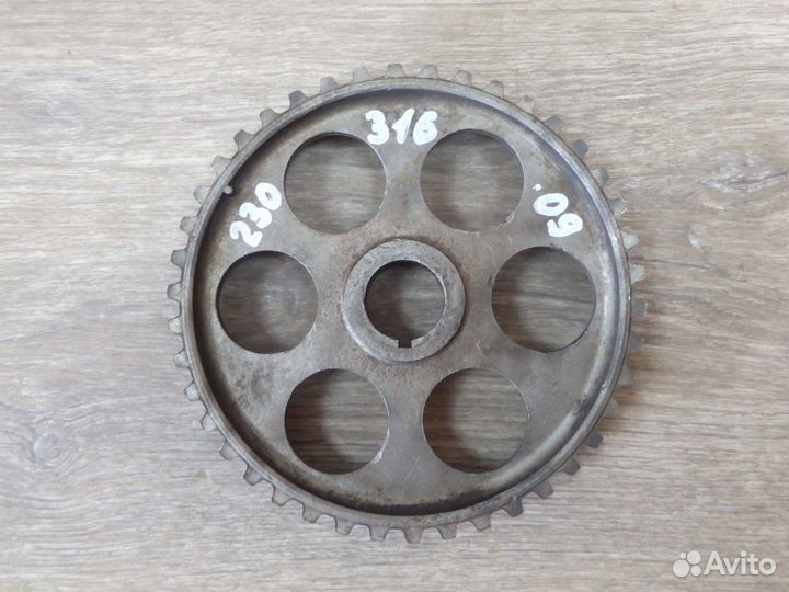 Шестерня (шкив) распредвала ока