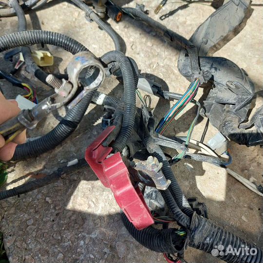 Блок предохранителей лансер 10 проводка разъем