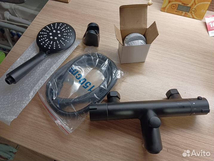 Смеситель с термостатом