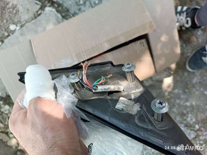 Зеркало правая