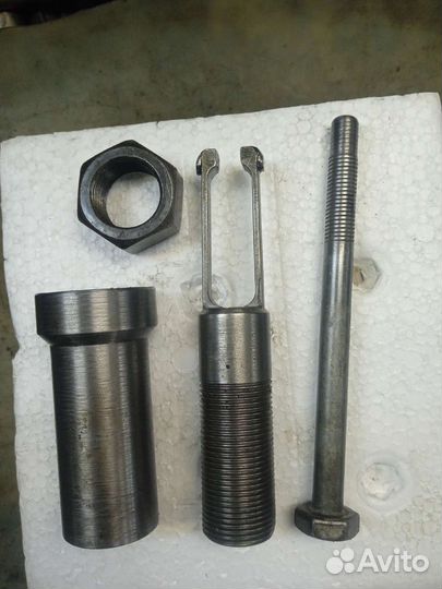 Съёмник для снятия стаканы форсунок 4JX1