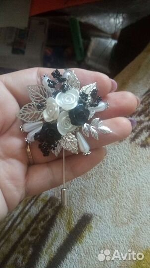 Брошь 