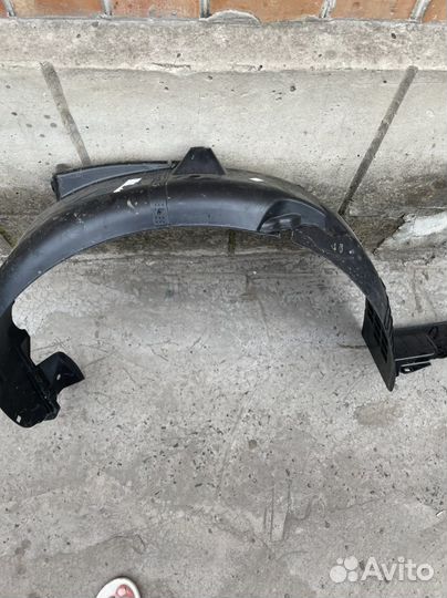Подкрылок на hyundai Verna